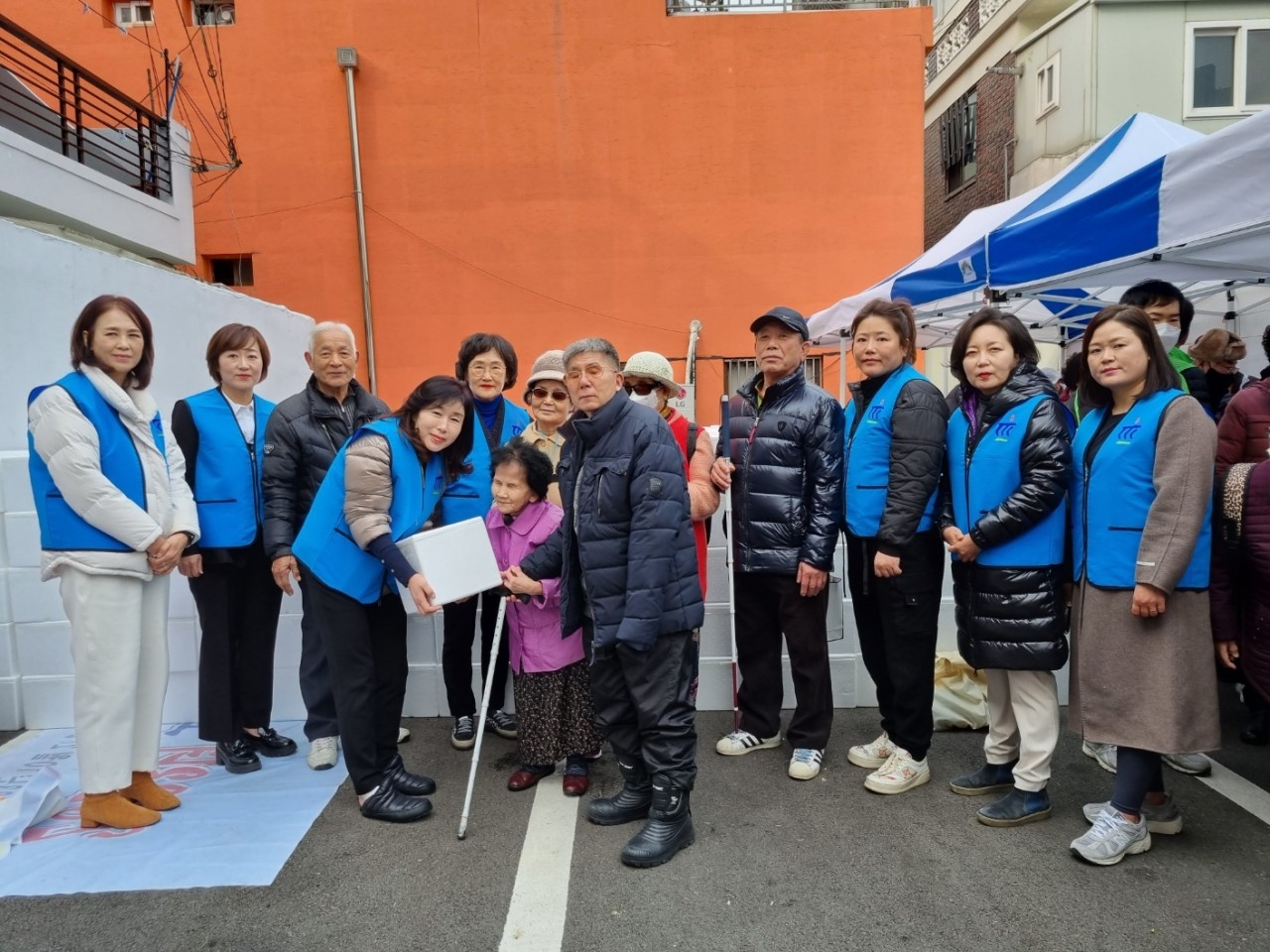 곰두리 봉사회와 함께 독거어르신을 위